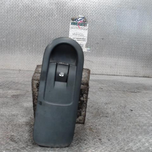 Commande lève-glace porte avant droite Renault GRAND SCÉNIC II 1.5 dci (2006-2008)