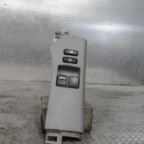 Commande lève-glace porte avant gauche Toyota YARIS 1.4 d-4d (2005-2012)