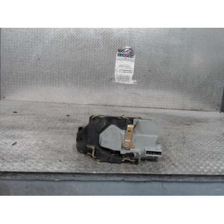 Serrure porte ard Peugeot 206 3-5 portes 1.4 i (1998-2012) 3 portes