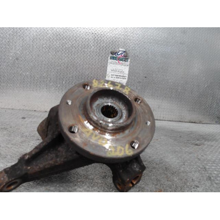 Pivot avd Peugeot 206 3-5 portes 1.4 i (1998-2012) 3 portes
