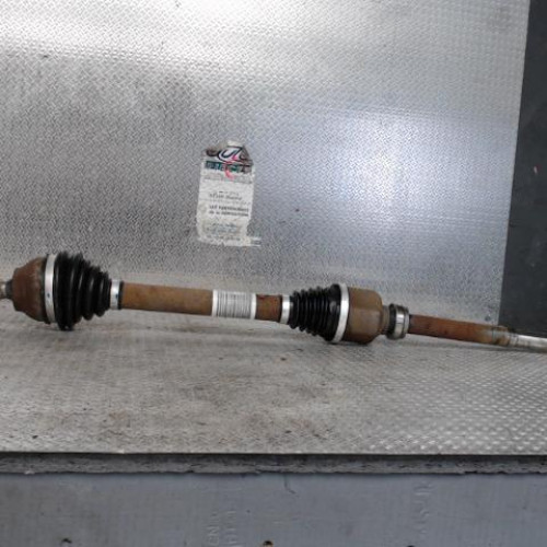 Transmission avant droite Peugeot 208 I 1.6 hdi - bluehdi 75 (2013) 5 portes