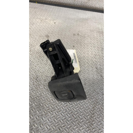 Poignee ext hayon Renault CLIO II 1.2 (bb0a, bb0f, bb10, bb1k, bb28, bb2d, bb2h, cb0a,... (1998-2010) 5 portes