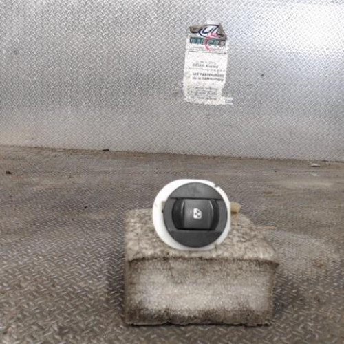 Commande lève-glace porte avant droite Renault CLIO III 1.5 dci (2005-2012) 5 portes