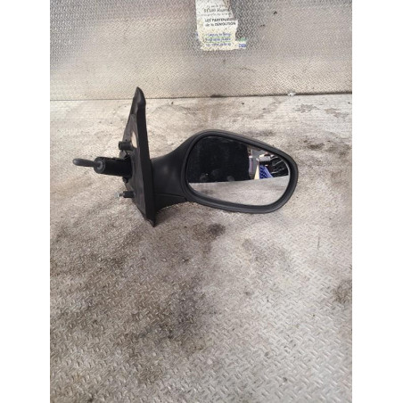 Retroviseur exterieur manuel droit Renault CLIO II 1.2 (bb0a, bb0f, bb10, bb1k, bb28, bb2d, bb2h, cb0a,... (1998-2010) 5 portes