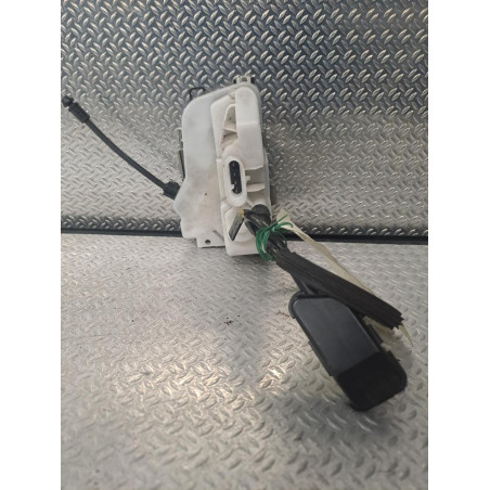 Serrure porte ard Renault LAGUNA II Grandtour 1.9 dci (2004-2005)