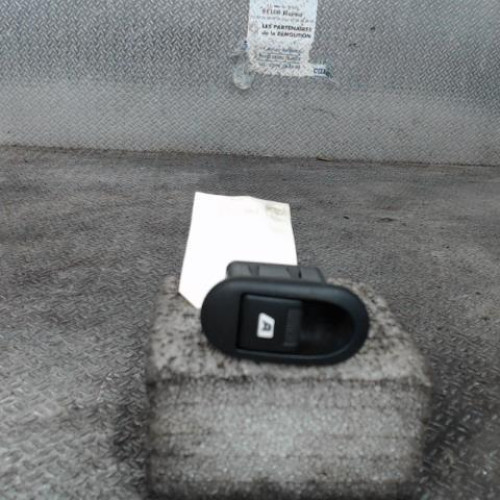 Commande lève-glace porte avant droite Citroën C2 1.4 hdi (2003-2009) 3 portes