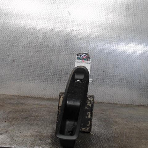 Commande lève-glace porte avant droite Citroën C4 II 1.6 hdi 115 (2012)