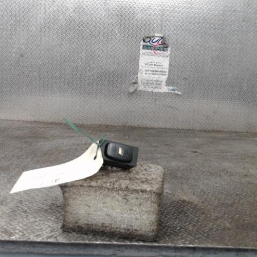 Commande lève-glace porte avant droite Peugeot 407 1.6 hdi 110 (2004-2010)