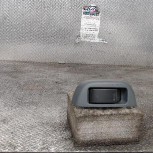 Commande lève-glace porte avant droite Peugeot 107 1.4 hdi (2005-2014)