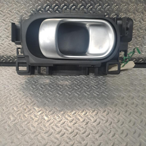 Poignee int porte ard Citroën C3 AIRCROSS II 1.2 puretech 110 (2017)