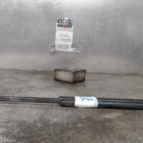 Verin gauche hayon Renault MEGANE III 3-5 portes 1.5 dci (2009) 5 portes