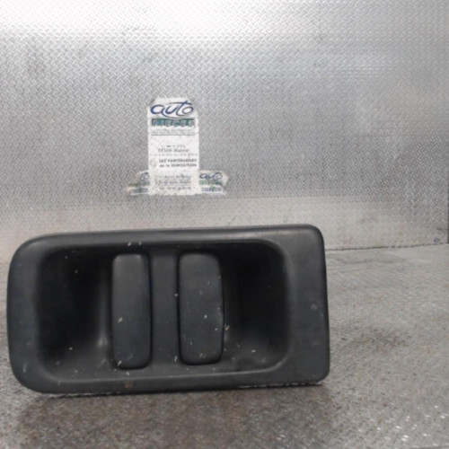 Poignee ext porte coulissante g Renault MASTER II Camion plate-forme-Châssis 2.2 dci 90 (2000)