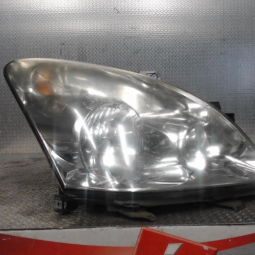 Phare droit Toyota COROLLA Verso 2.2 d-4d (2005-2009) 5 portes