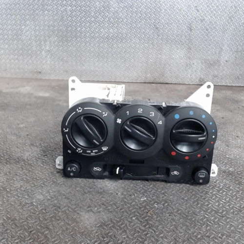 Commande de chauffage Suzuki IGNIS II 1.3 ddis (2003)