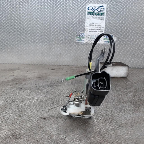 Serrure porte avd Toyota AYGO 1.4 hdi (2005-2010)