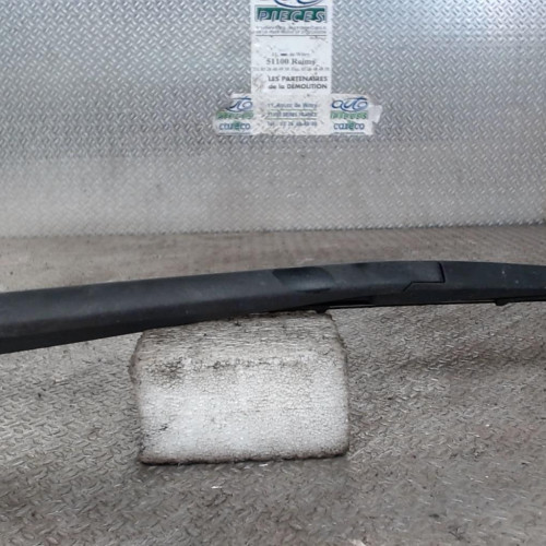 Bras essuie-glace arrière Mazda 3 A trois volumes 1.6 mzr cd (2008-2013)