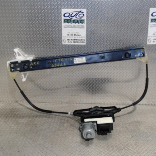 Mecanismemoteur leve-glace porte coulissante d Skoda OCTAVIA III Combi 1.6 tdi (2012-2015)