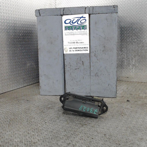 Poignee ext coffre Toyota COROLLA Verso 2.0 d-4d (2002-2004)