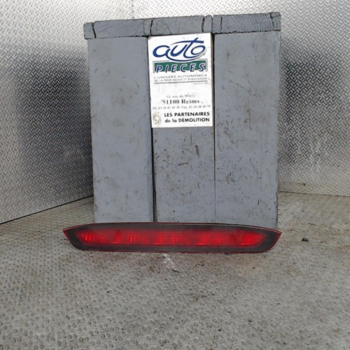 Feux stop supplementaire Toyota COROLLA Verso 2.0 d-4d (2002-2004)