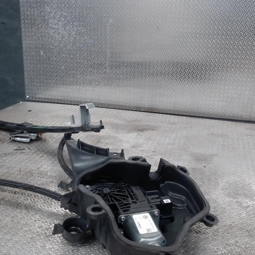 Mecanisme  moteur lève-glace avant droit Seat IBIZA IV 1.6 tdi (2009-2015)