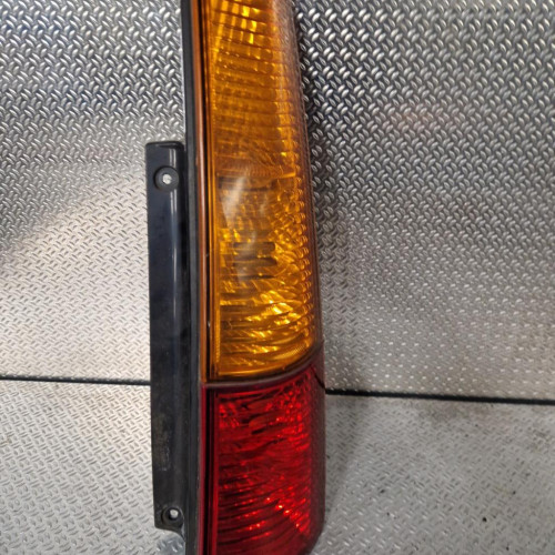 Feu arrière droit Suzuki IGNIS II 1.3 ddis (2003)