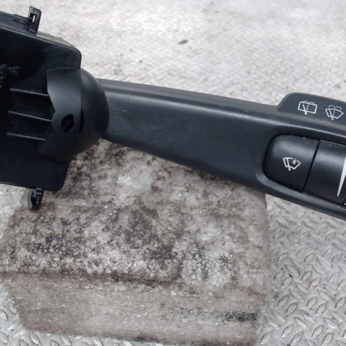 Commande essuie glace Volvo V50 2.0 d (2004-2010)