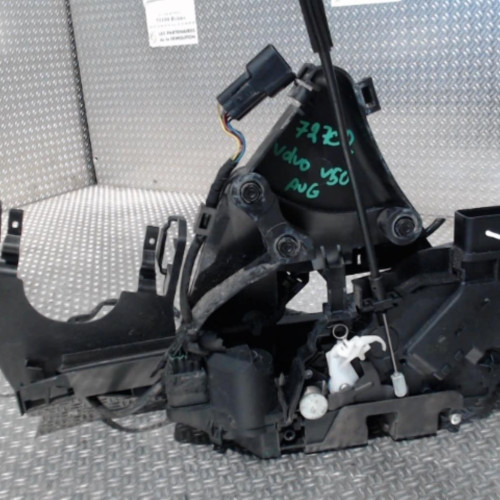 Serrure porte avg Volvo V50 2.0 d (2004-2010)