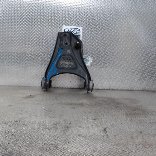 Triangle inf avg Nissan KUBISTAR Camionnette 1.5 dci (2003)