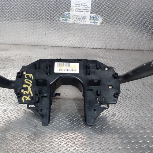 Interrupteur commande de frein a main Citroën C4 I 1.4 16v (2004-2011)
