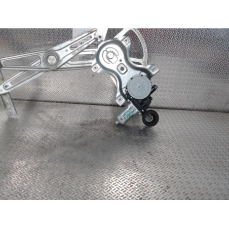 Mecanisme  moteur lève-glace avant droit TOYOTA YARIS 2  YARIS 2 PHASE 2