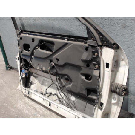 Porte avant gauche Audi 80 B4 A trois volumes 1.9 td (1991-1994)