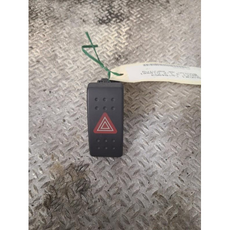 Bouton de warning Suzuki SWIFT III 1.3 ddis (2005)