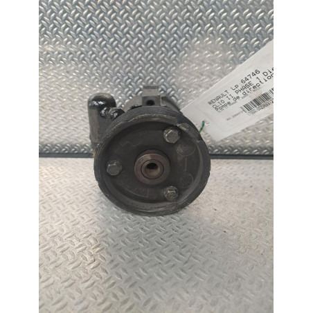 Pompe direction assistee Renault CLIO II 1.9 d (2000-2001) 5 portes