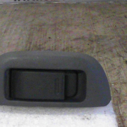 Commande lève-glace porte avant droite Citroën C1 1.0 (2005-2014) 5 portes