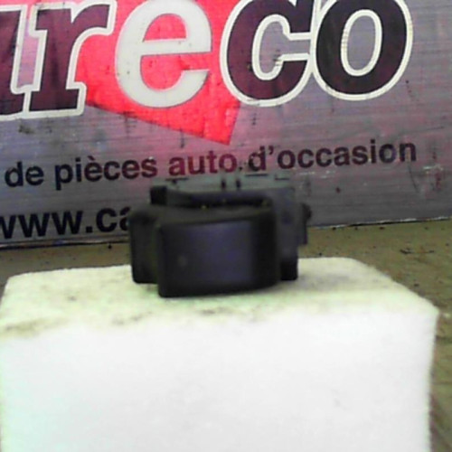 Commande leve-glace porte arrière droite Toyota COROLLA Verso 2.0 d-4d (2004-2009)