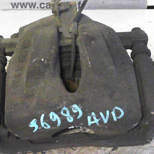 Etrier de frein avant droit Peugeot 807 2.2 hdi (2002)