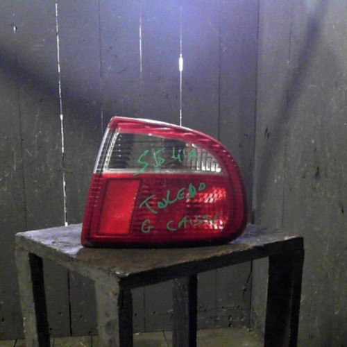 Feu arrière gauche Seat TOLEDO II 2.3 v5 (1998-2000)