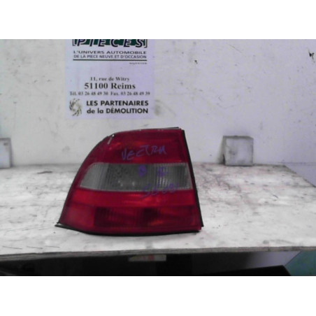 Feu arrière gauche Opel VECTRA B 3-5 portes 1.6 i 16v (1995-2002)