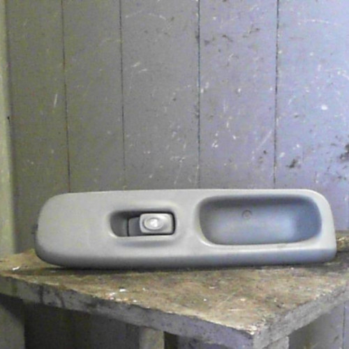 Commande lève-glace porte avant droite Renault TWINGO I 1.2 (1996-2007) 3 portes