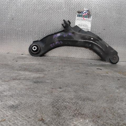Triangle inf avg Renault CLIO IV 1.5 dci 110 (2016)