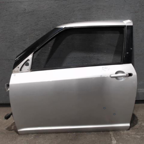 Porte avant gauche Suzuki SWIFT III 1.3 ddis (2005)