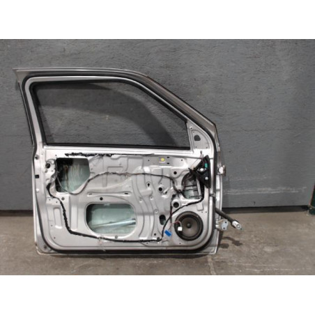 Porte avant gauche Suzuki SWIFT III 1.3 ddis (2005)