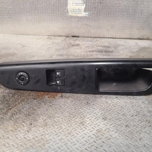 Commande lève-glace porte avant gauche Kia CEE'D SW 1.6 crdi 115 (2007-2012)
