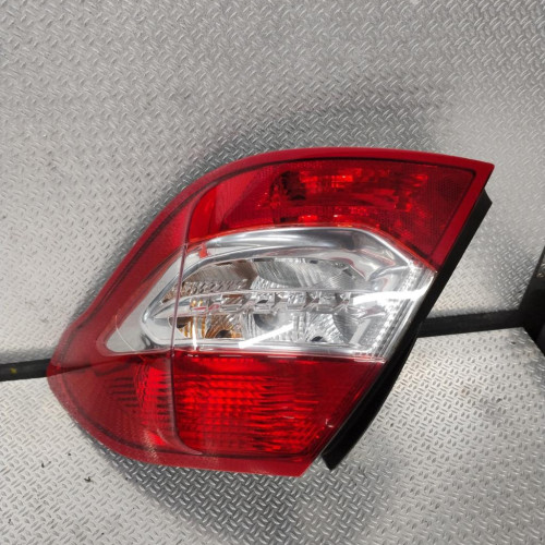 Feu arrière droit CITROEN C4 2  0