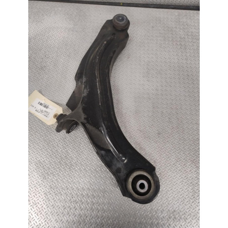 Triangle inf avg Renault CLIO IV 1.5 dci 90 (2012) 5 portes