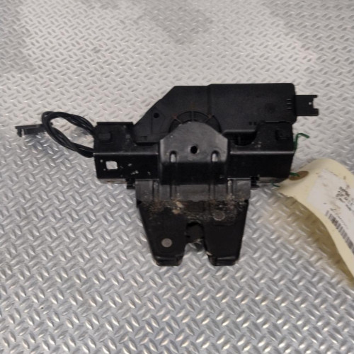 Moteur electrique de hayon-coffre Bmw 1 120 d (2004-2011)
