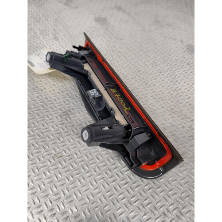 Feux stop supplementaire Opel CORSA E 1.4 (2014)