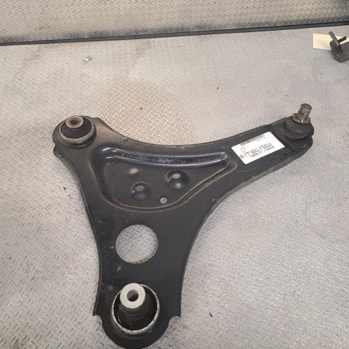 Triangle inf avg Renault TWINGO III 1.0 sce 70 (2014) 5 portes