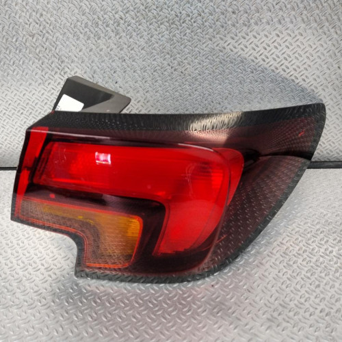 Feu arrière droit Opel ASTRA K 1.0 turbo (2015)