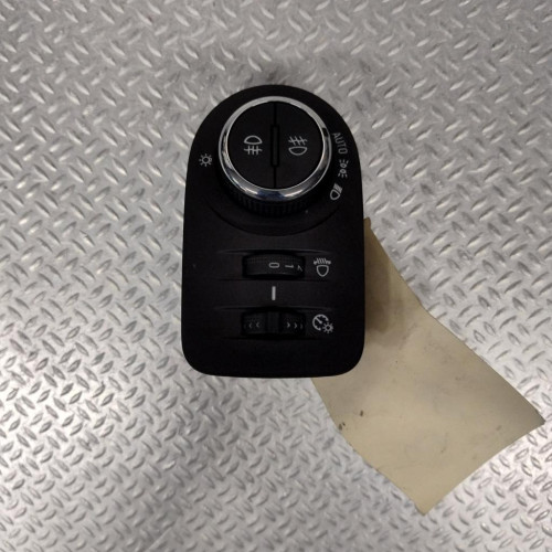 Interrupteur commande de phares Opel ASTRA K 1.0 turbo (2015)